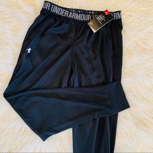 NWT Under Armour Play Up Women's Pants